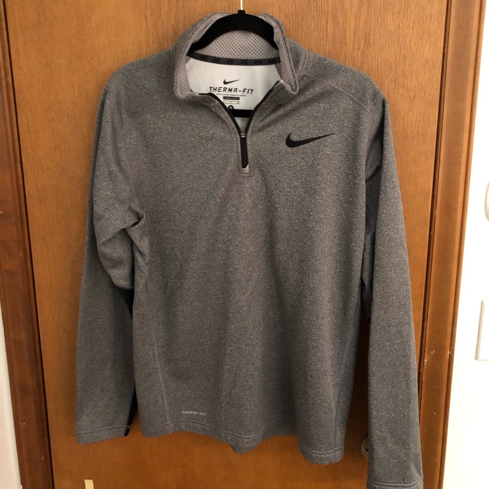 Grey Nike Mens therma fit half zip hoodie